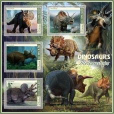Фауна Динозавры Трицератопс
